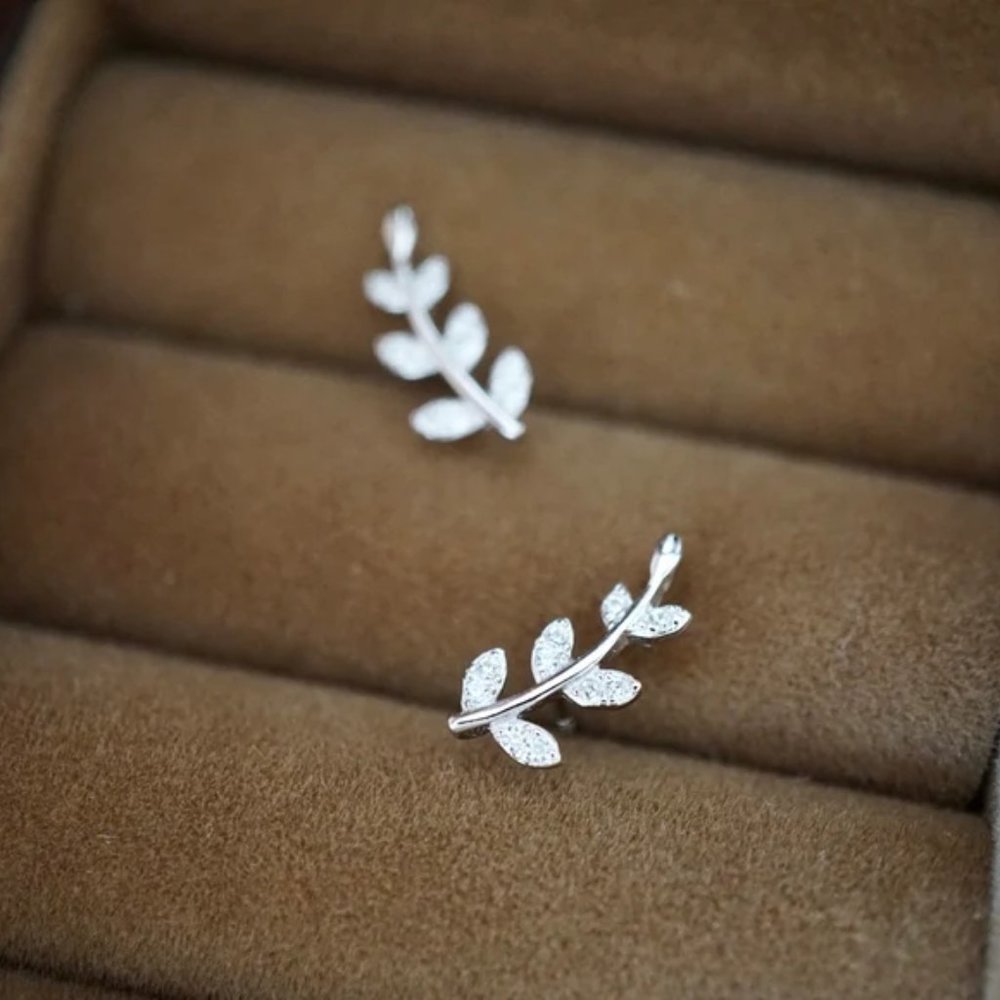 925 Sterling Silver Tiny Leaves Olive Leaf Dainty Minimalist Women Stud Earrings - Picture 4 of 5